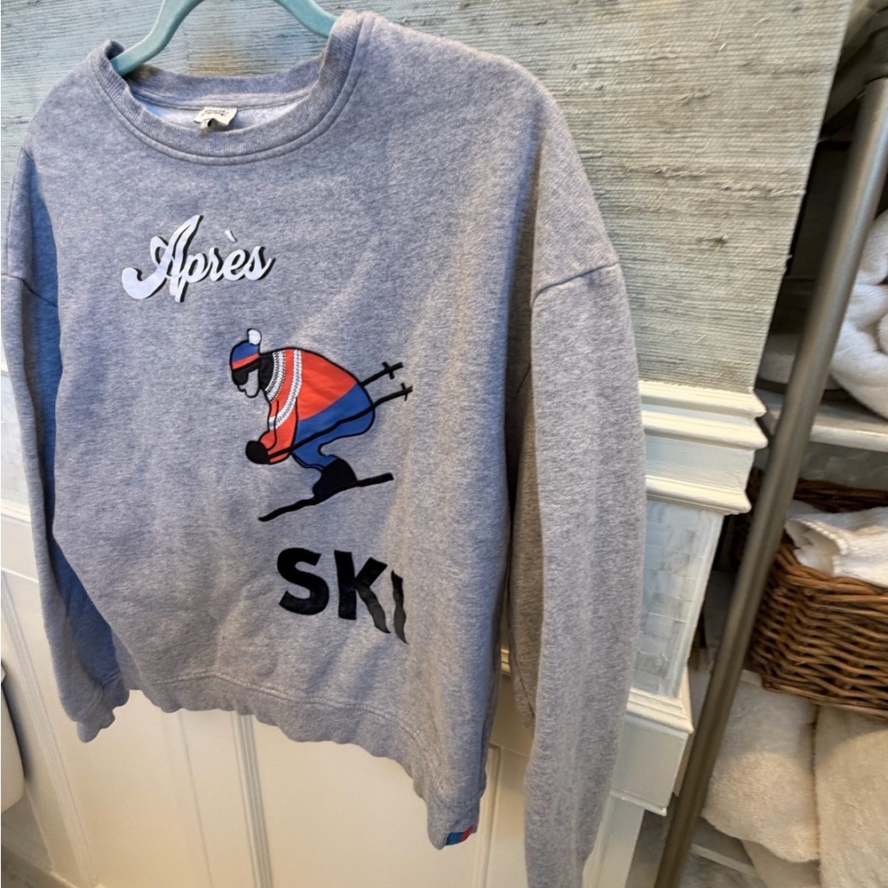 Small Anthropologie kule Apres Ski oversized sweatshirt gray embroidered - Picture 7 of 16